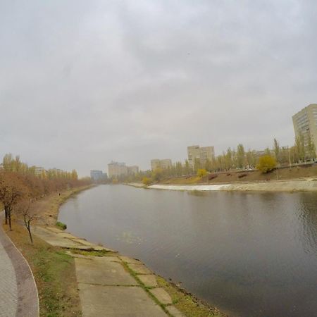 Studio apartment Kiev Buitenkant foto
