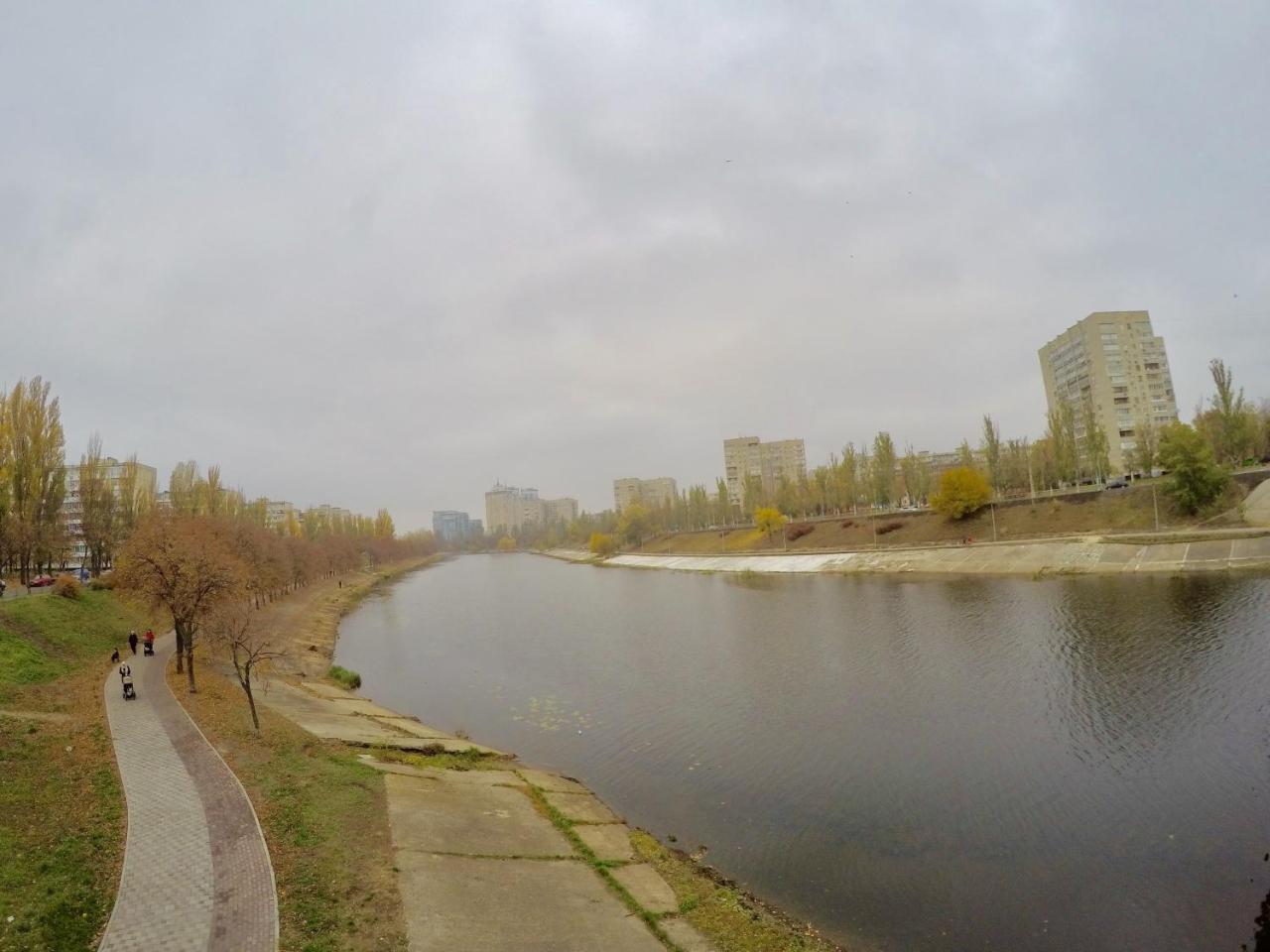 Studio apartment Kiev Buitenkant foto